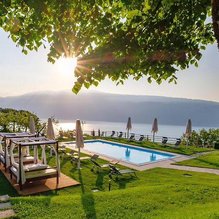 Boutique Hotel Villa Sostaga Gargnano Dış mekan fotoğraf